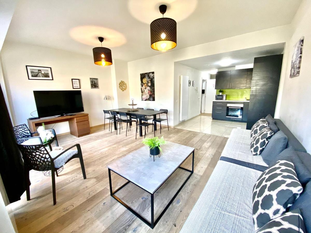 Brial Apartment 2 Bedrooms, 안트베르펜 외부 사진