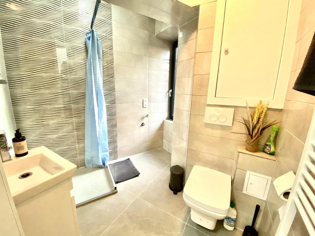 Brial Apartment 2 Bedrooms, 안트베르펜 외부 사진